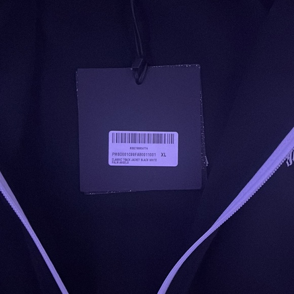 Brand new palm angles sweater, great condition never worn - Picture 5 of 5